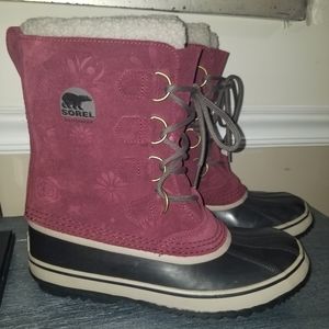Sorel waterproof women's rain snow boots 8.5 Excellent Condition